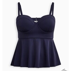 New! Torrid sz 3‎ Peplum Swim Bathing Suit Top 3X